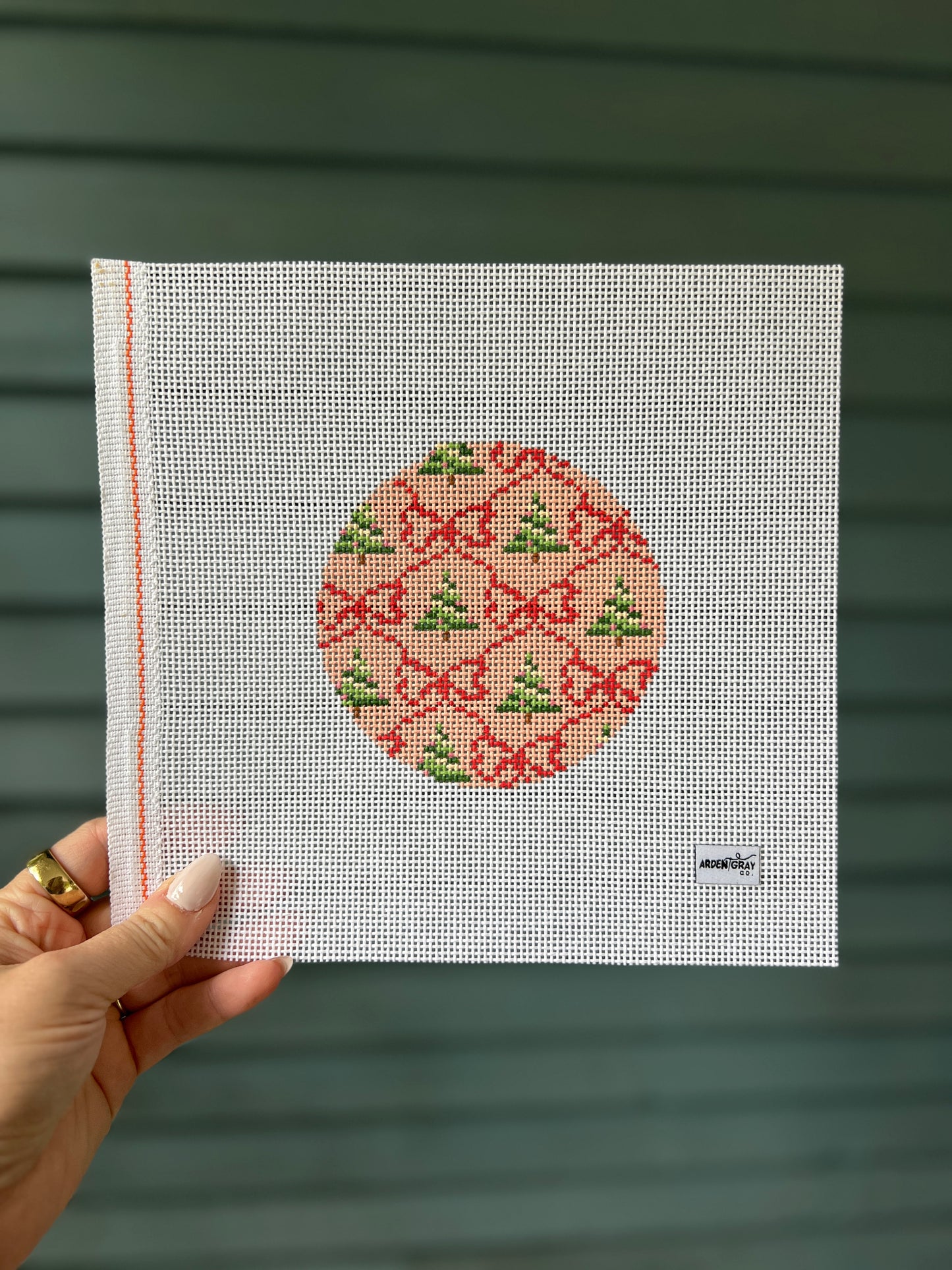 Holiday trees round