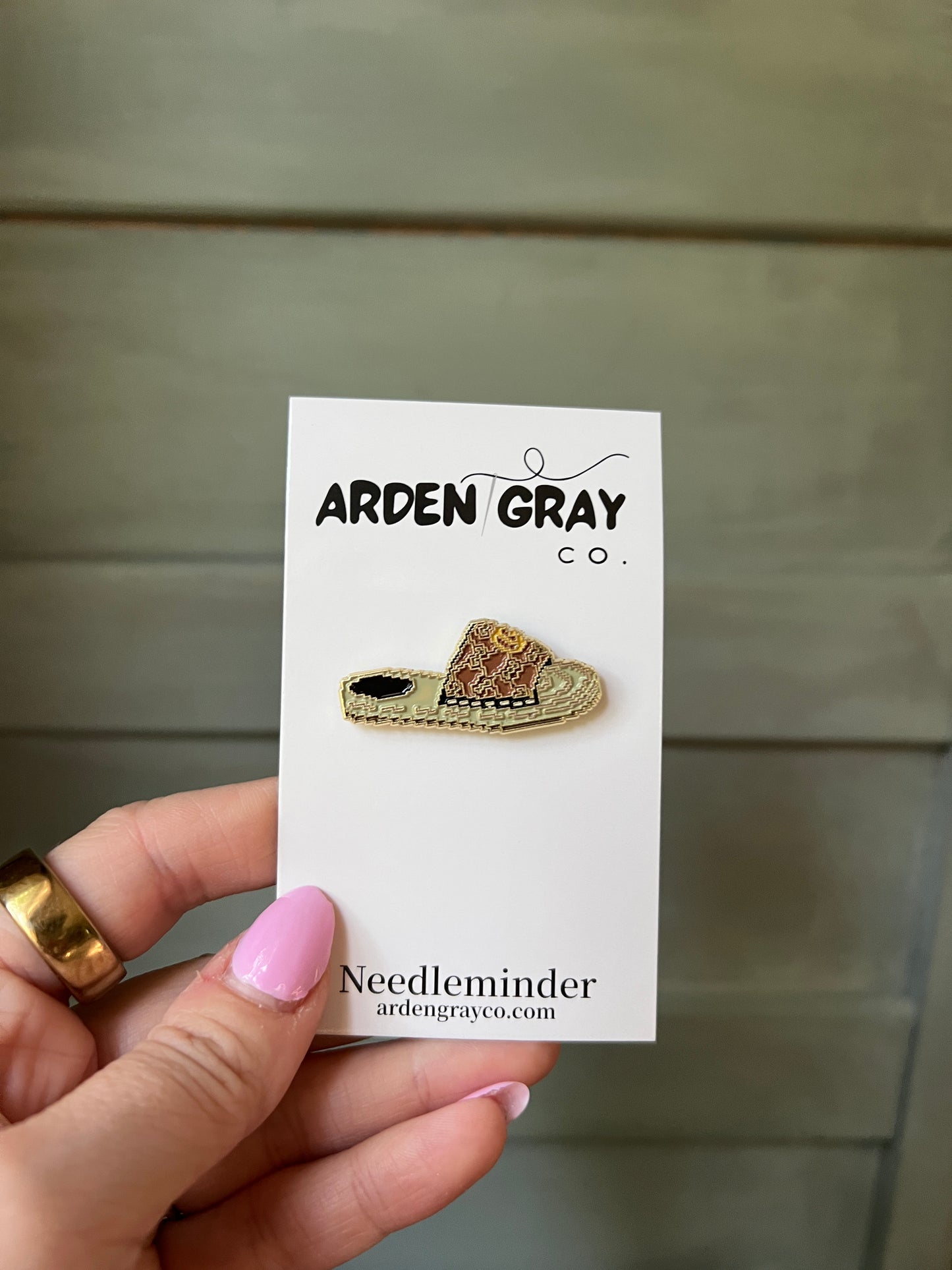 Arden Gray Fashion Sandals Needleminder