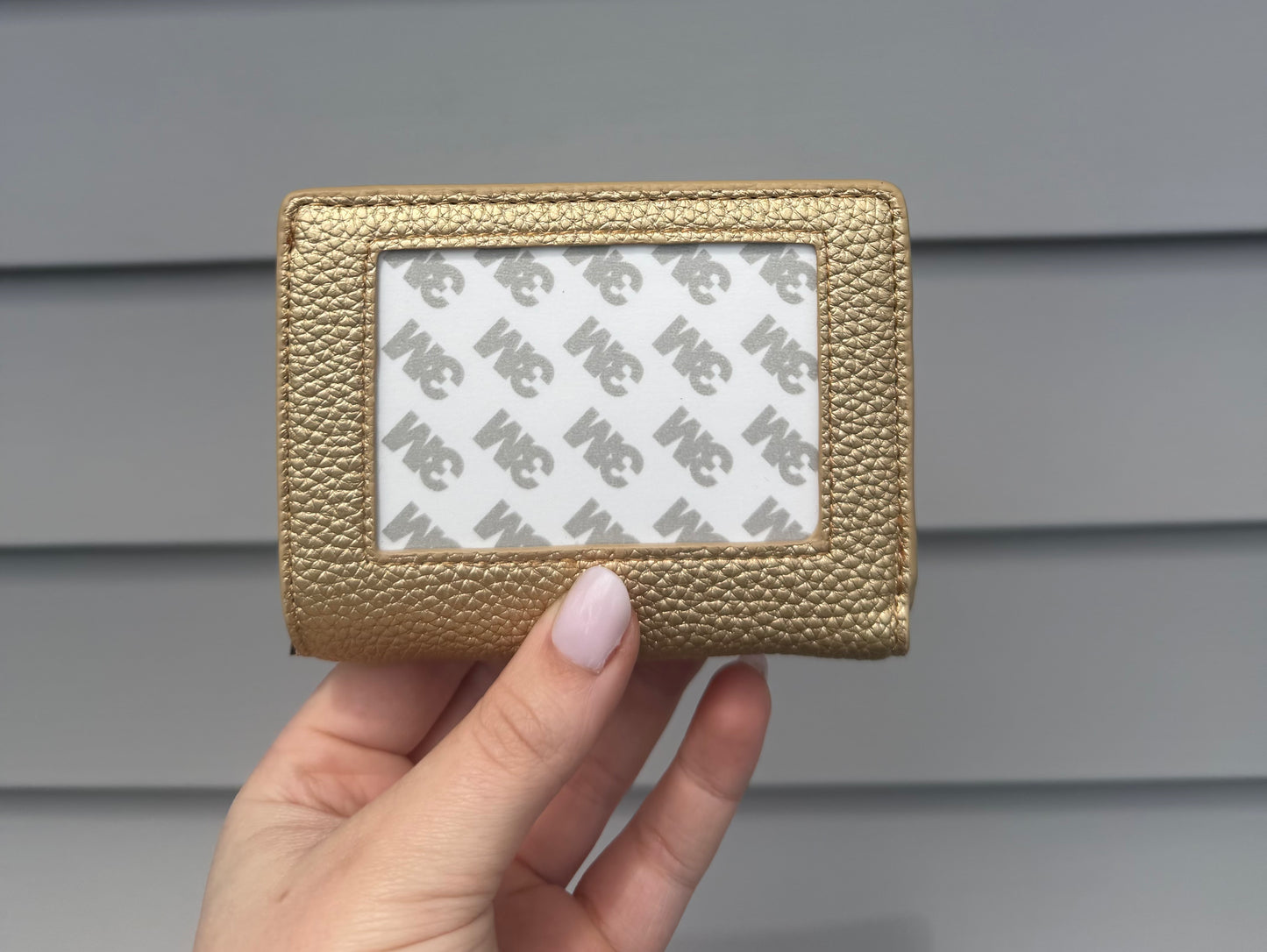 Self Finishing Zipper Snap Wallet