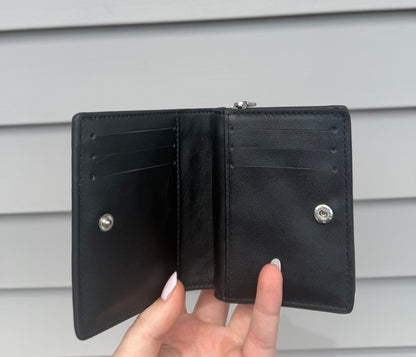 Self Finishing Zipper Snap Wallet