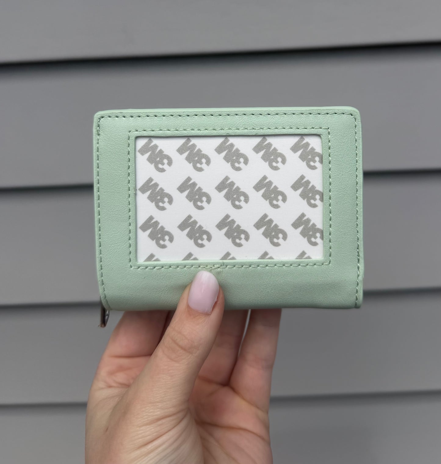 Self Finishing Zipper Snap Wallet