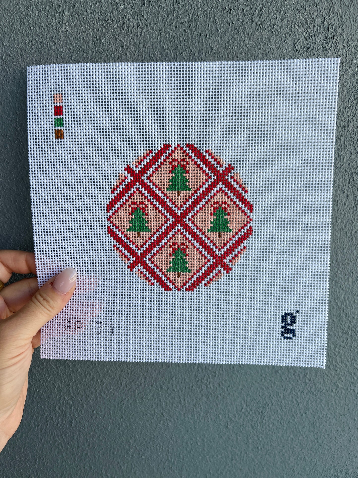 Tree Trellis Round