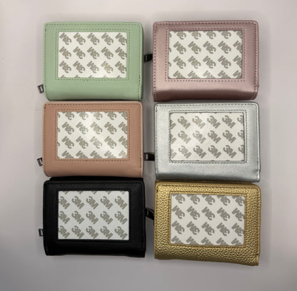 Self Finishing Zipper Snap Wallet