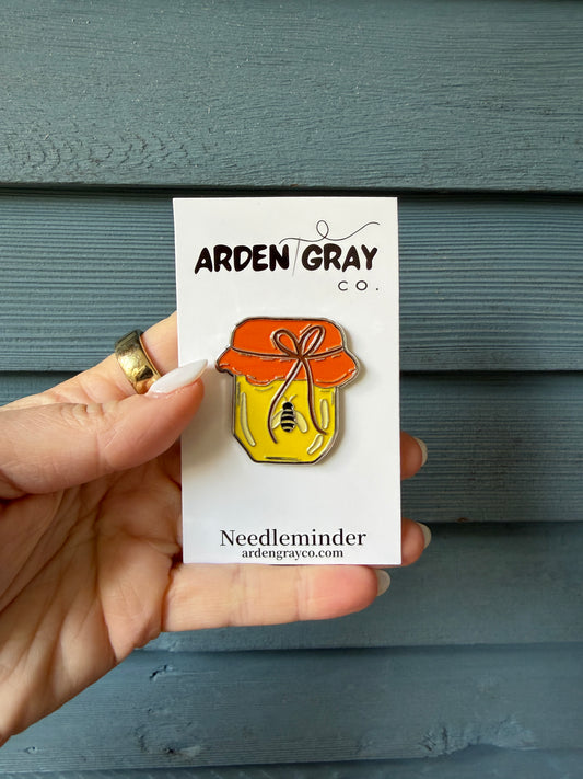 Arden Gray Honey Pot Needleminder